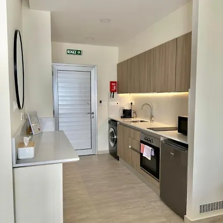 Harbour Lights * Paphos