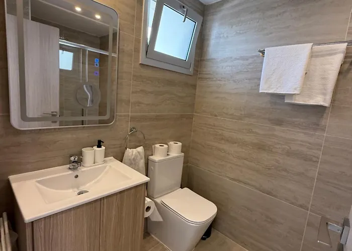 Апартаменты Harbour Lights