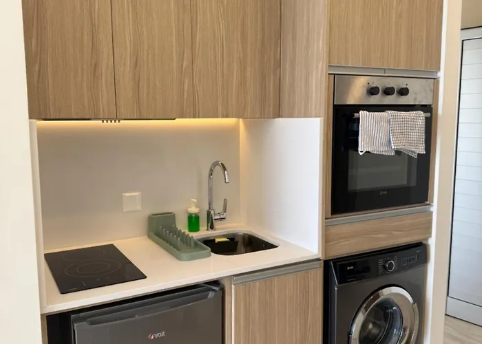 Harbour Lights Апартаменты