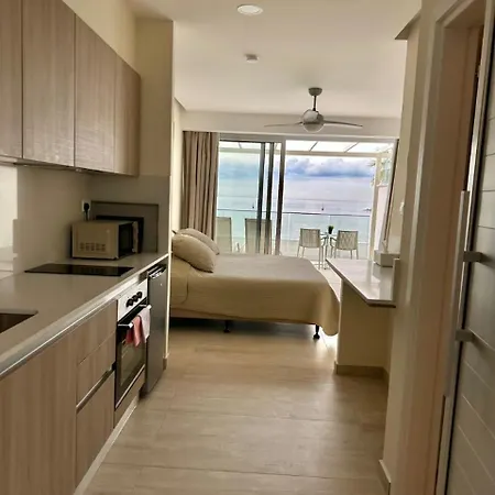 Harbour Lights Apartment *