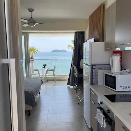 Harbour Lights Apartment